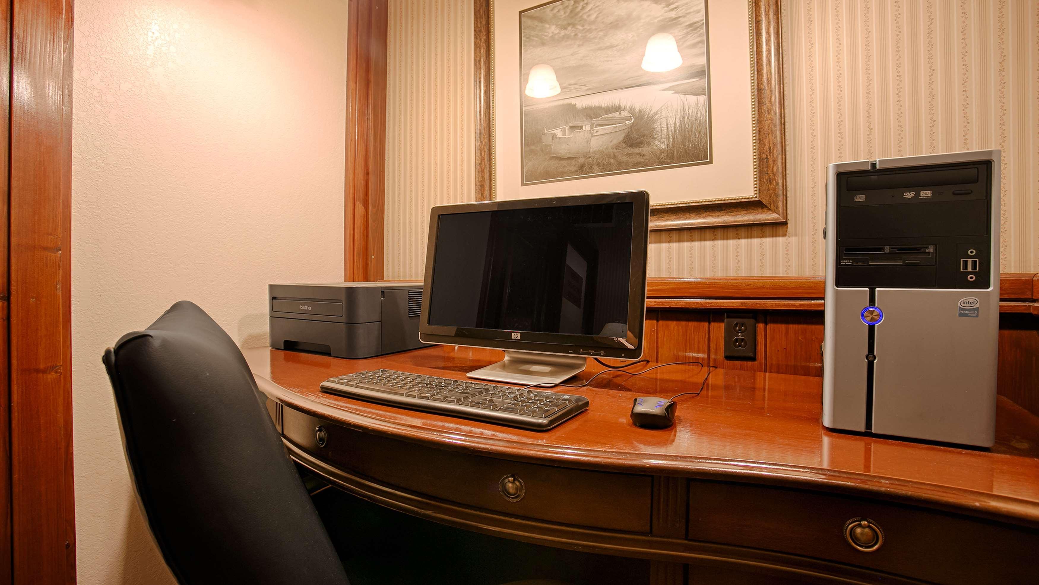 Best Western Plus Humboldt House Inn Гарбервил Екстериор снимка