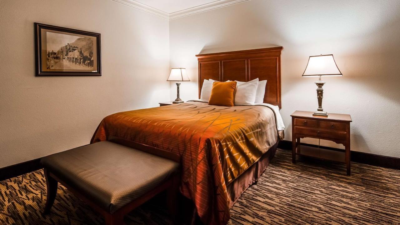 Best Western Plus Humboldt House Inn Гарбервил Екстериор снимка